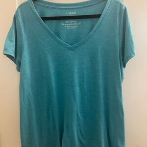 Torrid Aqua Short Sleeve V-Neck Tee
